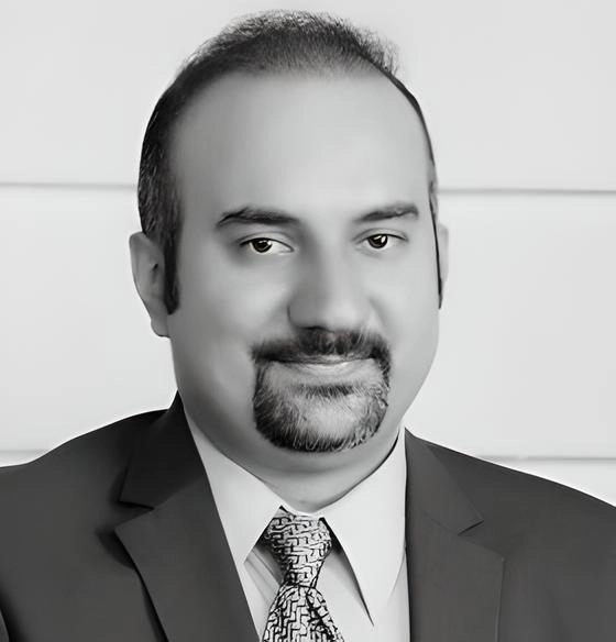 دکتر خسرو مقتدر - بهترین جراح بینی در تهران